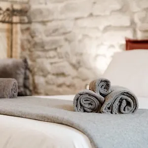 https://historical-suites-in-the-heart-of-como-old-town-by.it-lombardy.com